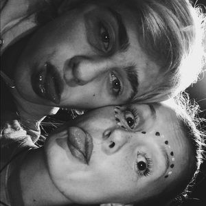 Meet your Posher, Mia